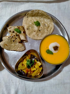 બપોરનું ભોજન રેસીપી મુખ્ય ફોટો