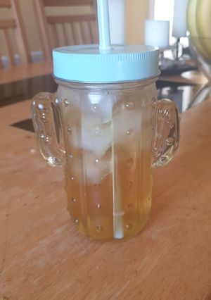 A picture of Iced sweet green tea.