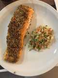 Salmón con costra de semillas