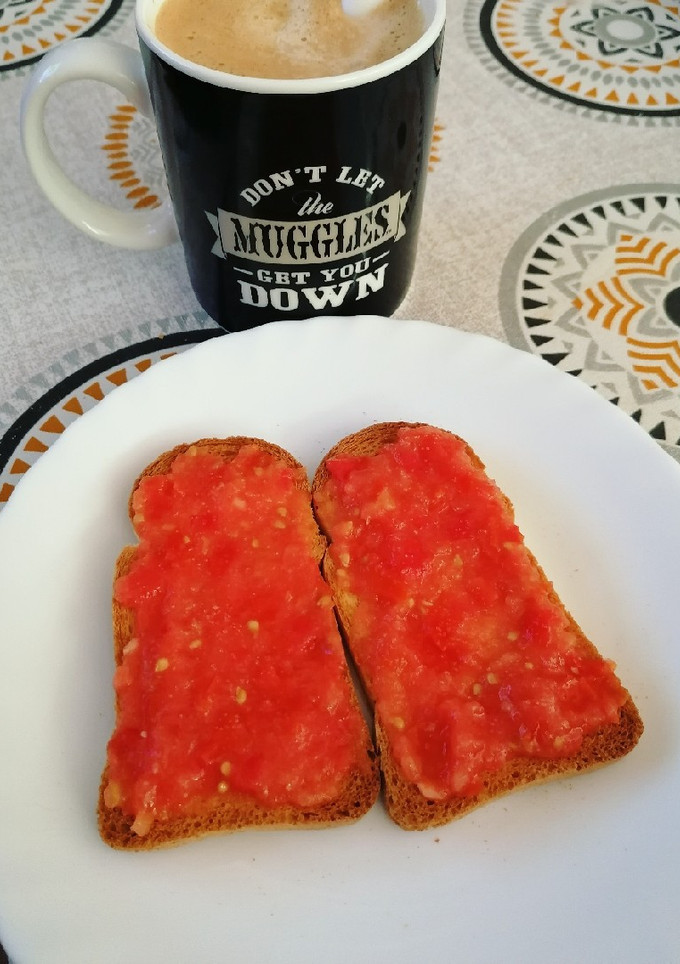 Una foto de Tostas de tomate