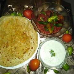 A picture of Aloo ka paratha.