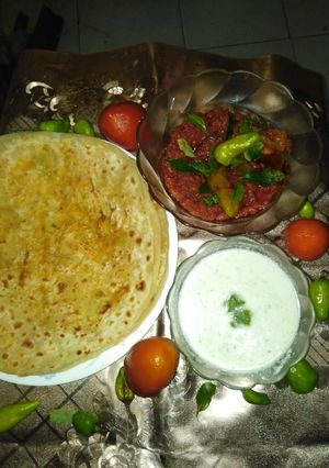 A picture of Aloo ka paratha.