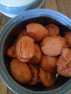 A picture of Bean cake.