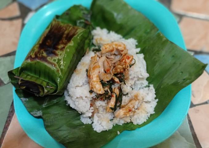 Resep Nasi Bakar Ayam Suwir Kemangi Oleh Ziy Hannum Cookpad