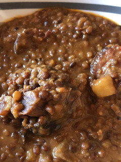 Una foto de Lentejas estofadas con chorizo y costillas (con Ninja Foodi o Instant Pot)