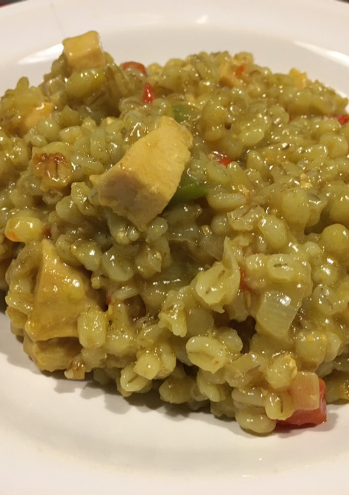 Una foto de Cebada perlada con pollo