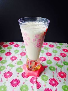 வாழை மில்க்ஷேக் செய்முறை முக்கிய புகைப்படம்