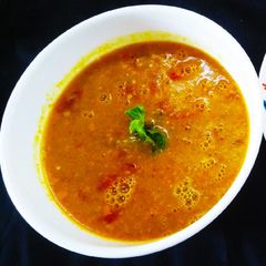A picture of Lasaniya Dal.