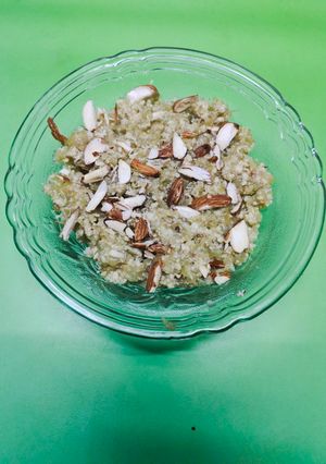 A picture of Bottle gourd halwa.