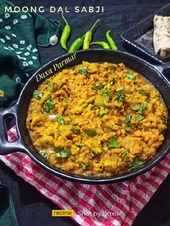 A picture of Turai And Moong Dal Sabji.