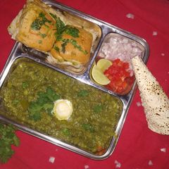 A picture of Green Pav Bhaji.