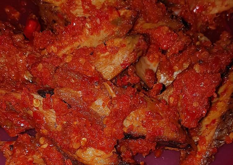 Ikan fillet tongkol balado