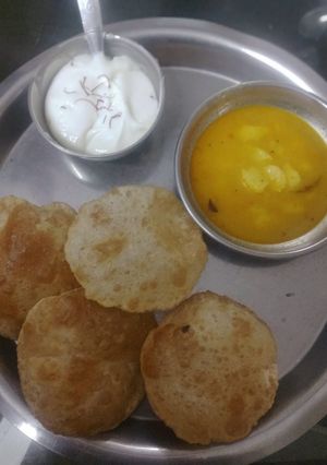 A picture of Aloo Sabji Puri.