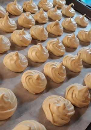 Φωτογραφία της συνταγής Μπεζέδες ή αλλιώς Μαρεγκάκια