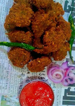 A picture of Moong Dal Vada.