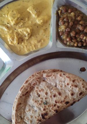 A picture of Kadhi.