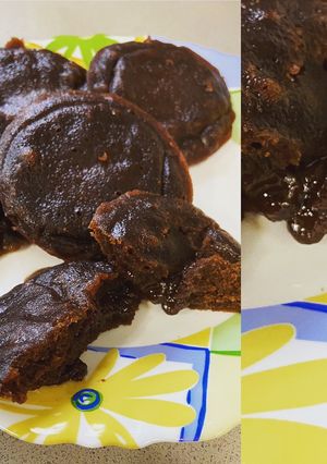 A picture of Choco lava idli with 3 ingredients.
