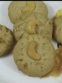 கோதுமை மாவு குக்கீஸ்(wheat cookies recipe in tamil) செய்முறை முக்கிய புகைப்படம்