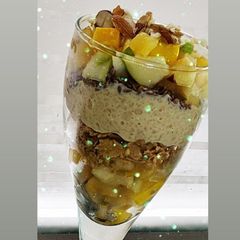 A picture of Mixed fruit,oats and nut Parafit.