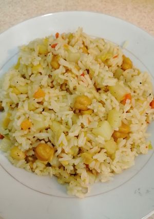 Una foto de Arroz con vegetales