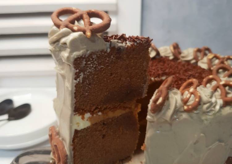 Bagaimana Membuat Pretzel Peanut Butter Cake Anti Gagal