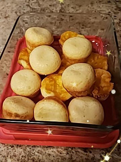 A picture of Brazilian Cheesy Bread.