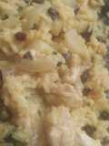 Arroz con pollo y pasas de uva