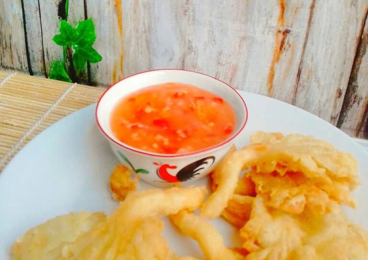 Cara Gampang Membuat Jamur tiram goreng tepung &amp; saus Thailand yang Menggugah Selera