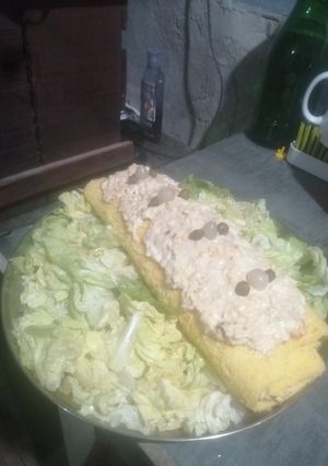 Una foto de Pionono de atún