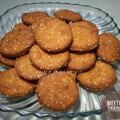 A picture of Meethi tikkiyan.