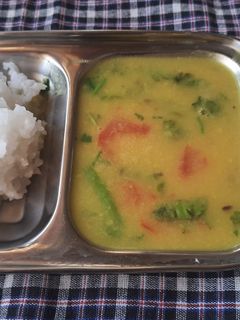 ગુજરાતી તુવેર દાળ (Gujarati Tuvar Dal Recipe In Gujarati) રેસીપી મુખ્ય ફોટો