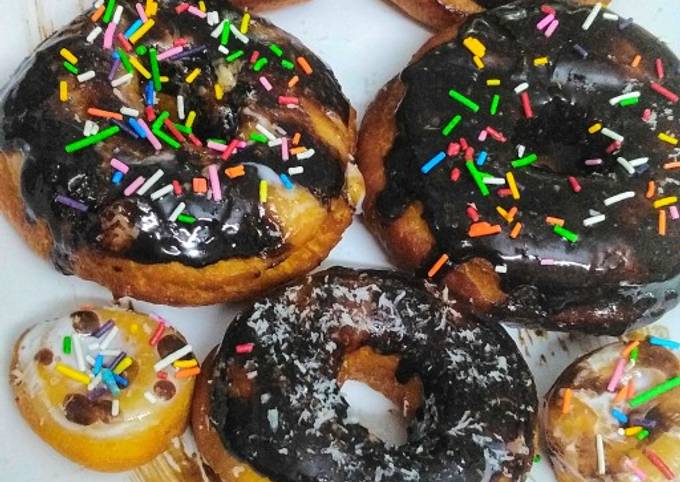 Chocolate ganache donuts