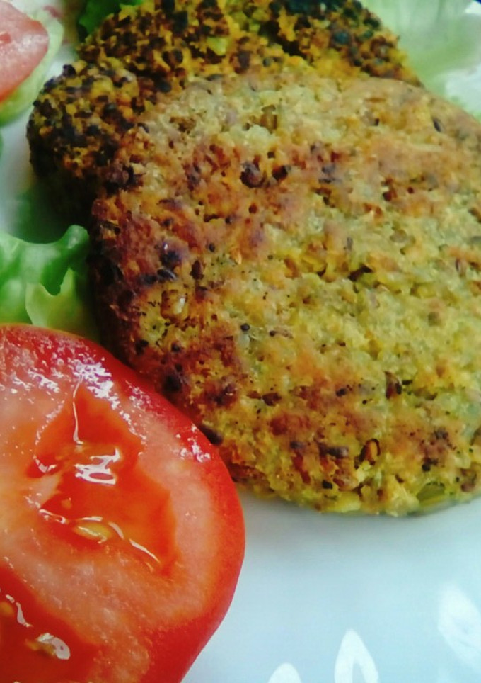 Una foto de Hamburguesas de lentejas y arroz Veganas👏👏👏💚💚💚💚