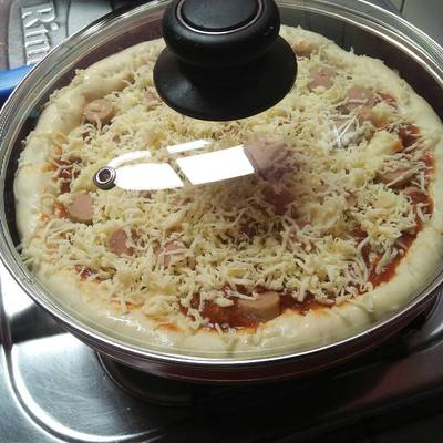 Resep Pizza Teflon Lembut Dan Simpel Oleh Ambar Chynumbl - Cookpad