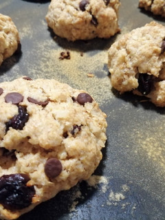 Una foto de Cookies de Avena con Chips y Pasas! 🍪