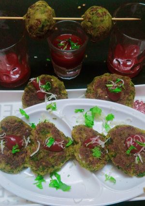 છોલે પાલક ટિક્કી (Chole Palak Tikki Recipe In Gujarati) રેસીપી મુખ્ય ફોટો