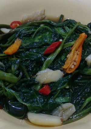 Foto resep Cah Kangkung Pedas Bawang Putih