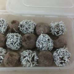 A picture of Chocolate truffles.