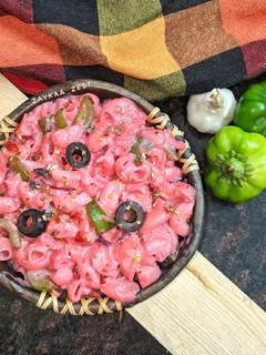 A picture of Pink Sauce Macaroni.