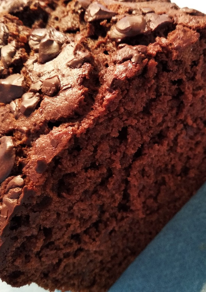 Una foto de Bizcocho de chocolate y plátano