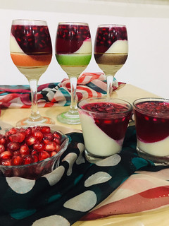 عکسی از دستور دسر پودینگ وژله انار