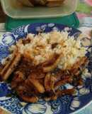 Calamar al vino blanco con arroz