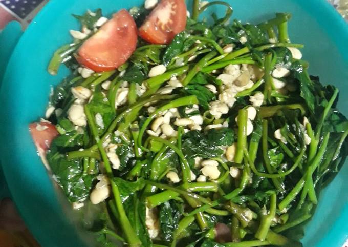 Langkah Mudah untuk Membuat Tumis kangkung+tempe semangit, Sempurna