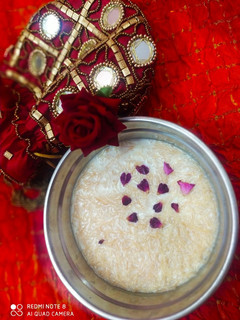 सेवई की खीर(Sewai ki kheer recipe in Hindi) रेसिपी मुख्य फोटो