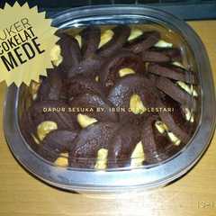 A picture of Kue kering cokelat mede.