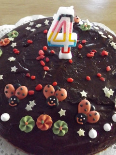 Una foto de Tarta de 4 años para Emma Número 1