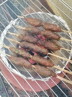 صورة لوصفة كفته الحاتي ومكرونه بالصوص الأبيض