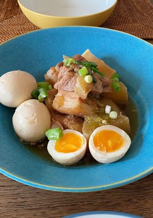 A picture of Japanese style braised pork belly in the Instant Pot.