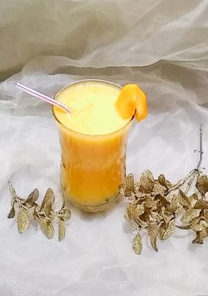 A picture of Peach and pineapple juice 😋.