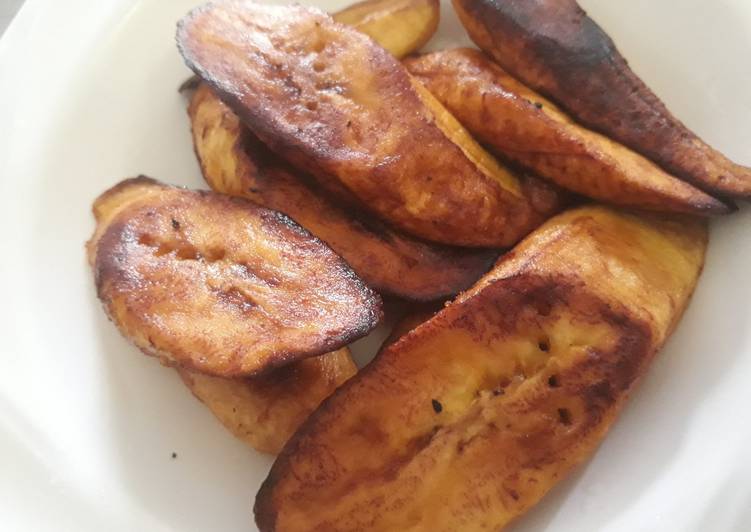 Recipe of Any-night-of-the-week Unripe Fried plantain | The Best Food|Simple Recipes for Busy Familie